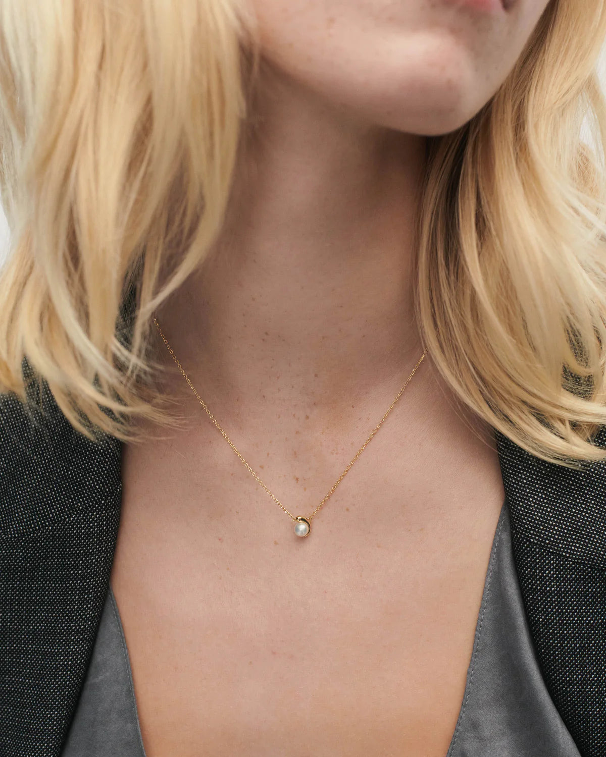 La perla necklace