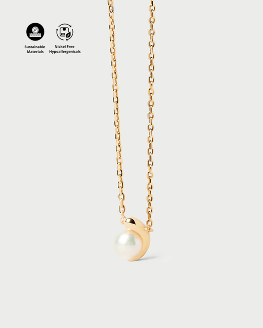 La perla necklace